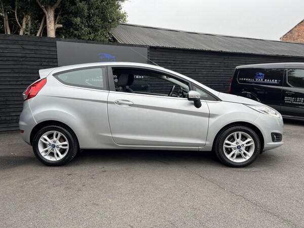 Used Ford Fiesta 2016 for sale - 76205608: Photo 2
