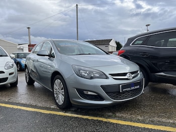 Used Vauxhall Astra 2014 for sale - 77453060: Photo