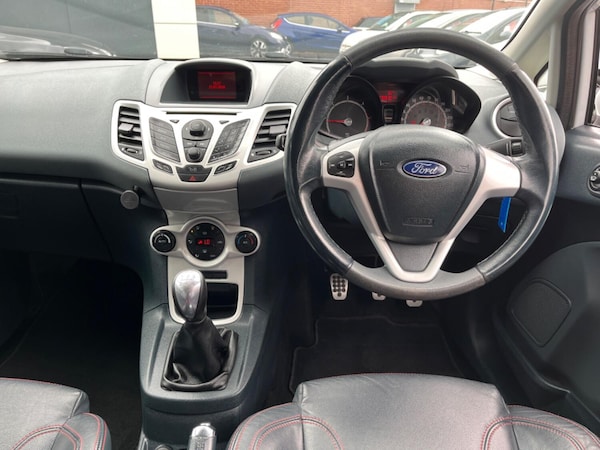 Used Ford Fiesta 2010 for sale - 72431053: Photo 15