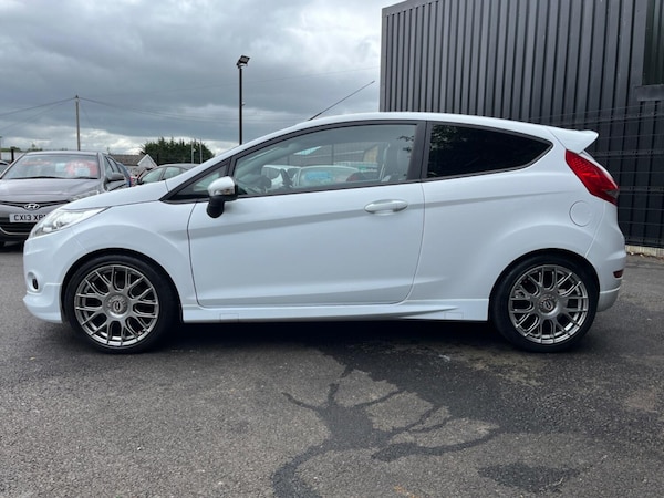 Used Ford Fiesta 2010 for sale - 72431053: Photo 6