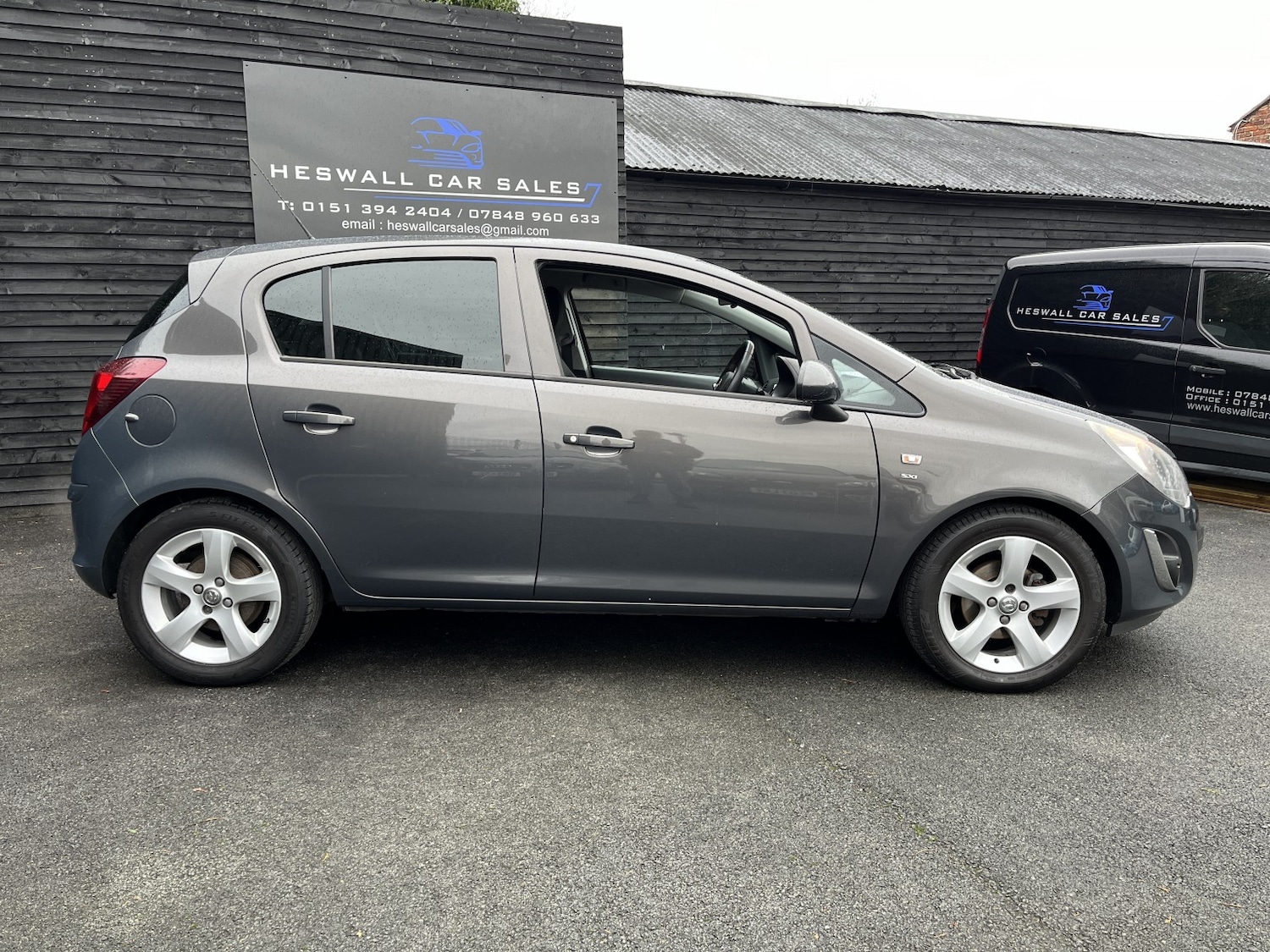 Used Vauxhall Corsa 2013 for sale - 78112030: Photo 2