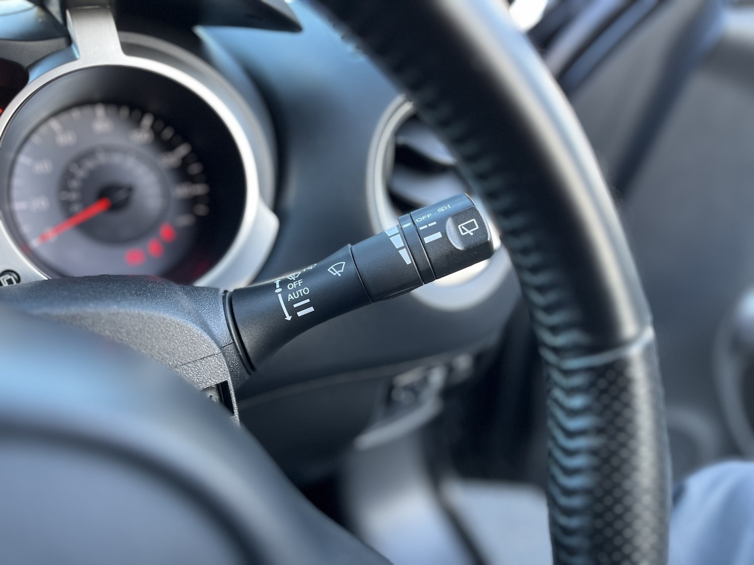 Used Nissan Juke 2011 for sale - 77237126: Photo 28