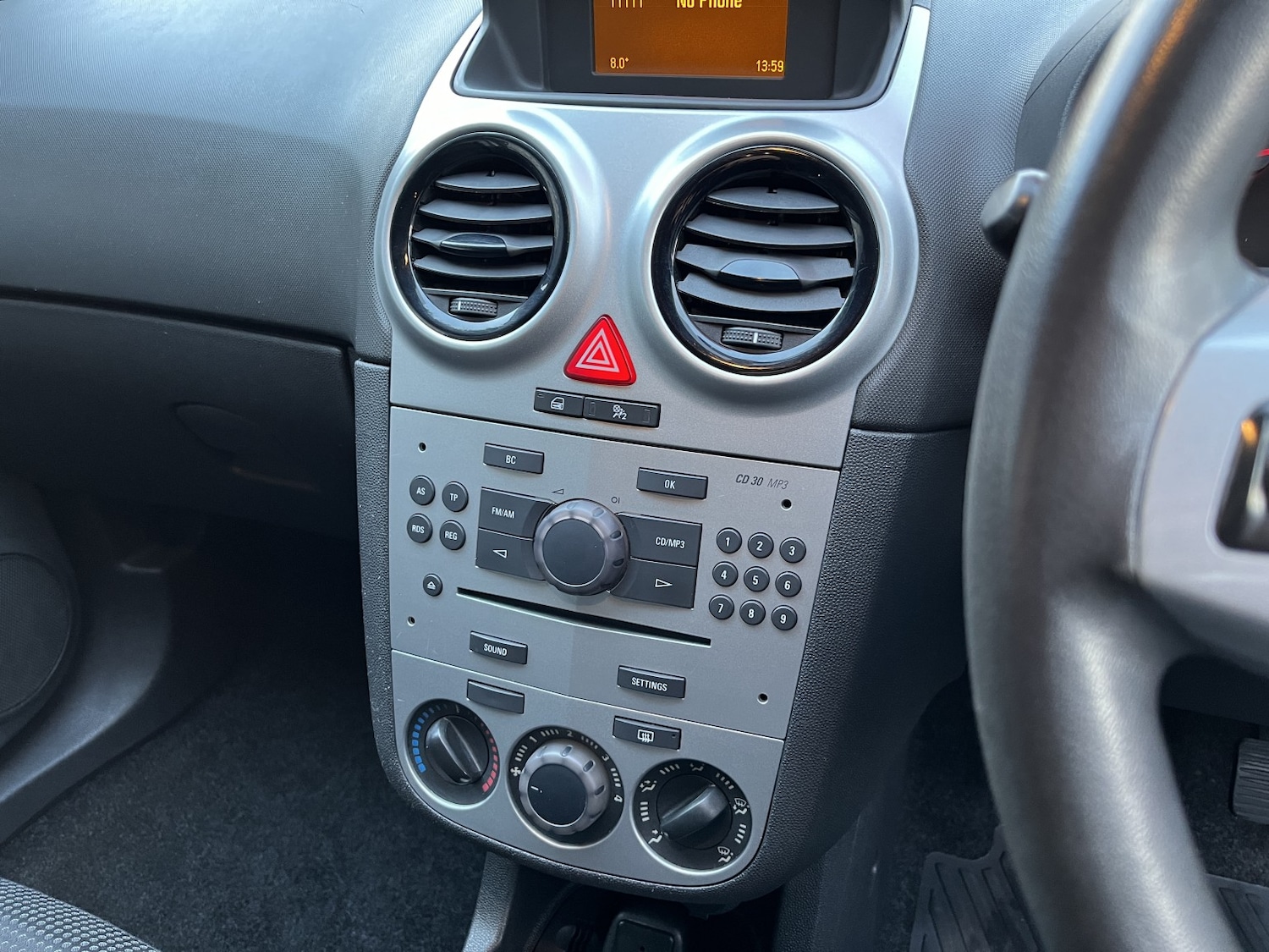 Used Vauxhall Corsa 2011 for sale - 76769690: Photo 20