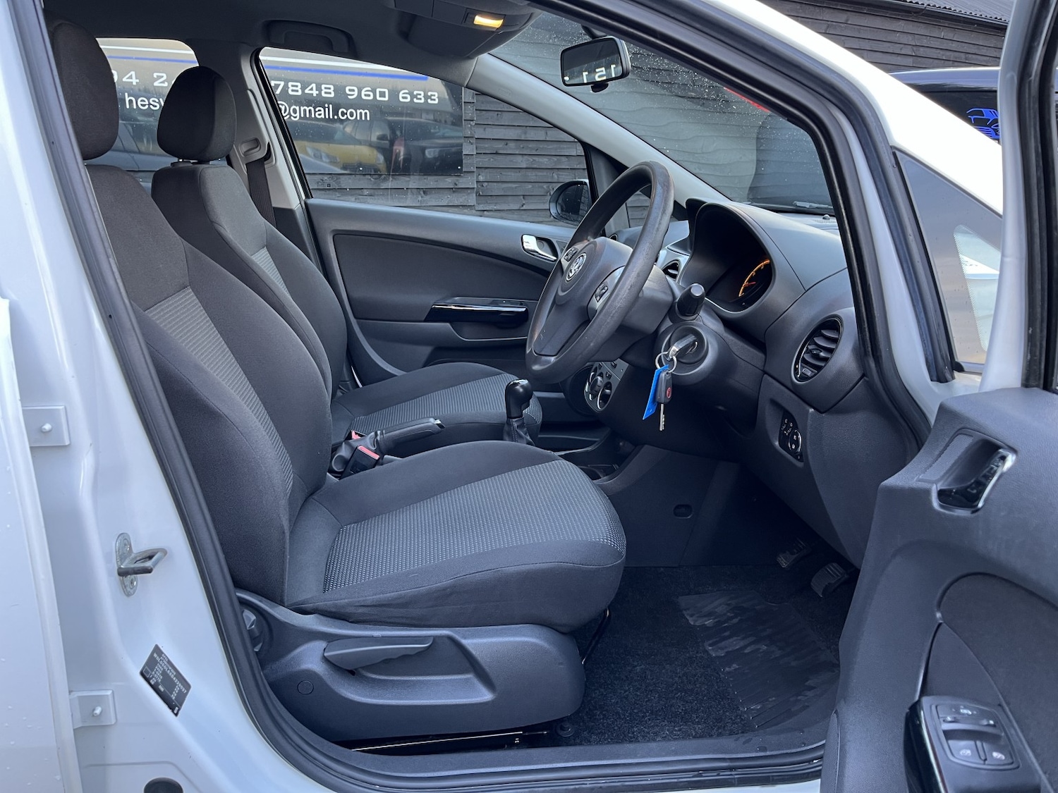 Used Vauxhall Corsa 2011 for sale - 76769690: Photo 9