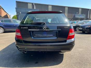 Used Mercedes-Benz C-Class 2014 for sale - 74439440: Photo