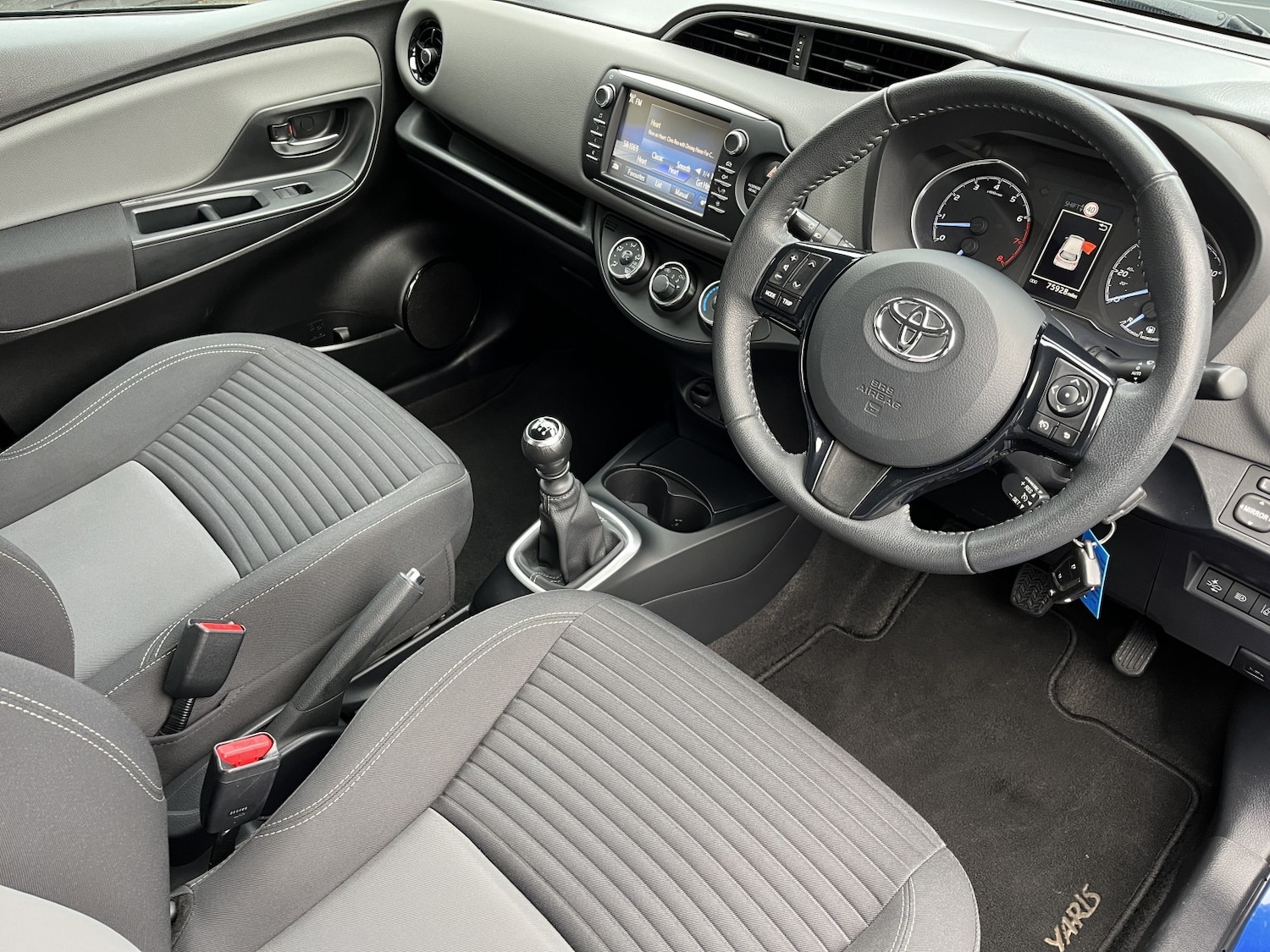 Used Toyota Yaris 2018 for sale - 76935289: Photo 14