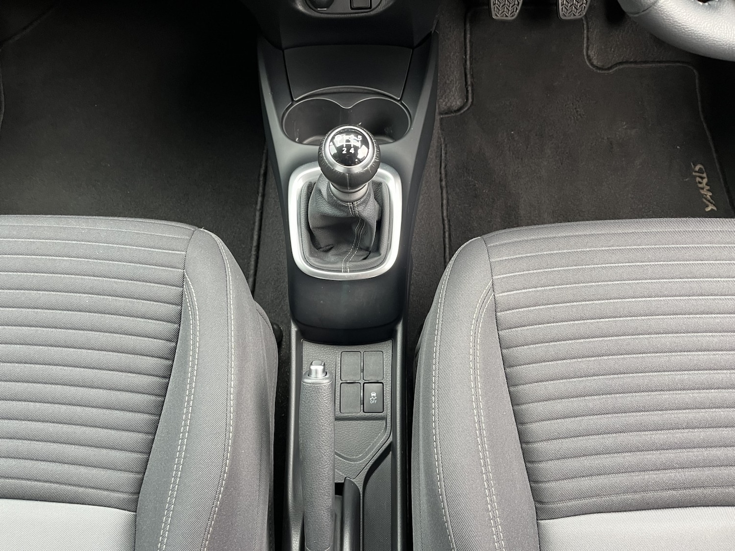 Used Toyota Yaris 2018 for sale - 76935289: Photo 18