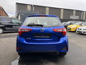 Used Toyota Yaris 2018 for sale - 76935289: Photo