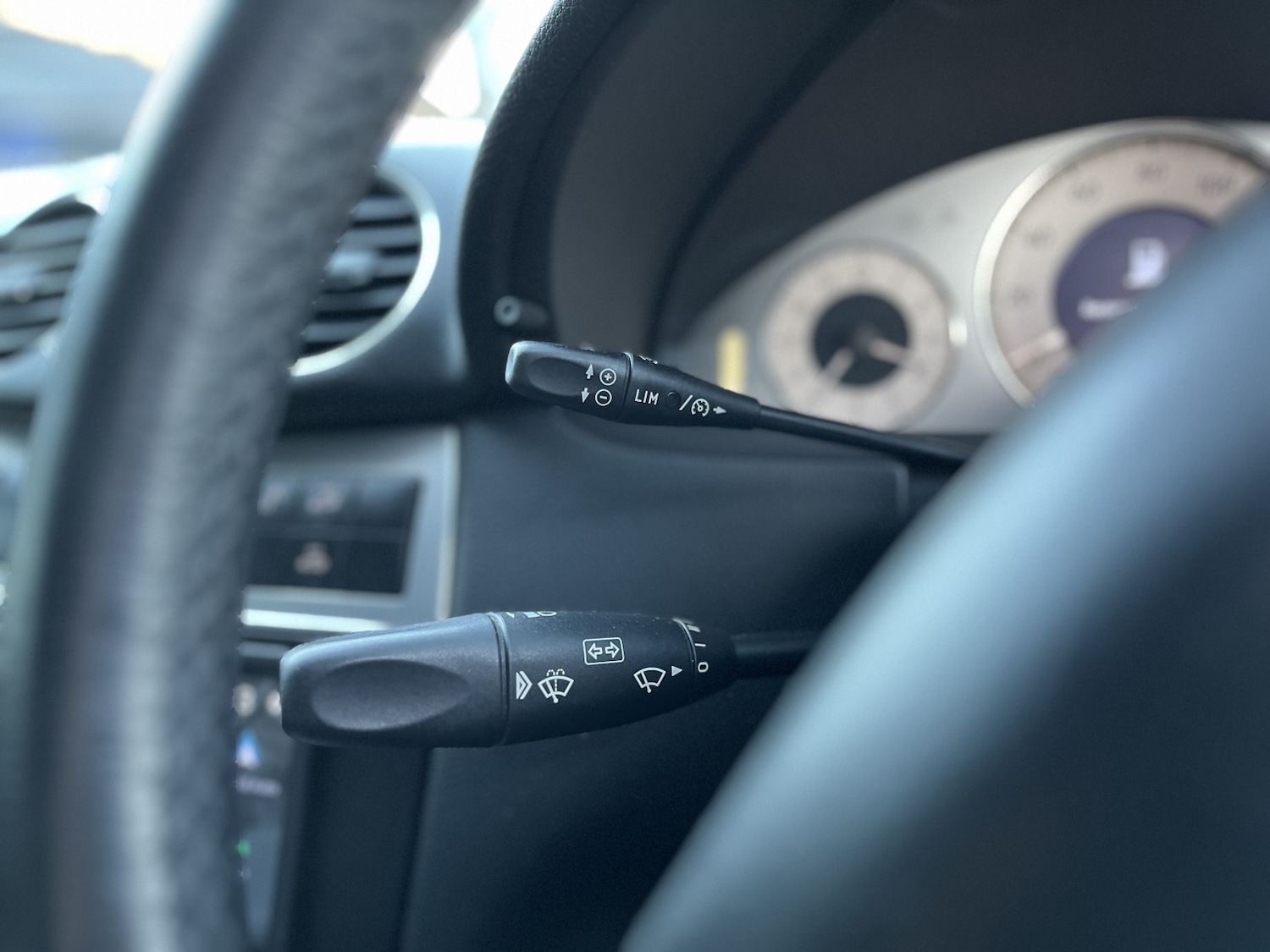 Used Mercedes-Benz CLK 2009 for sale - 75975643: Photo 21