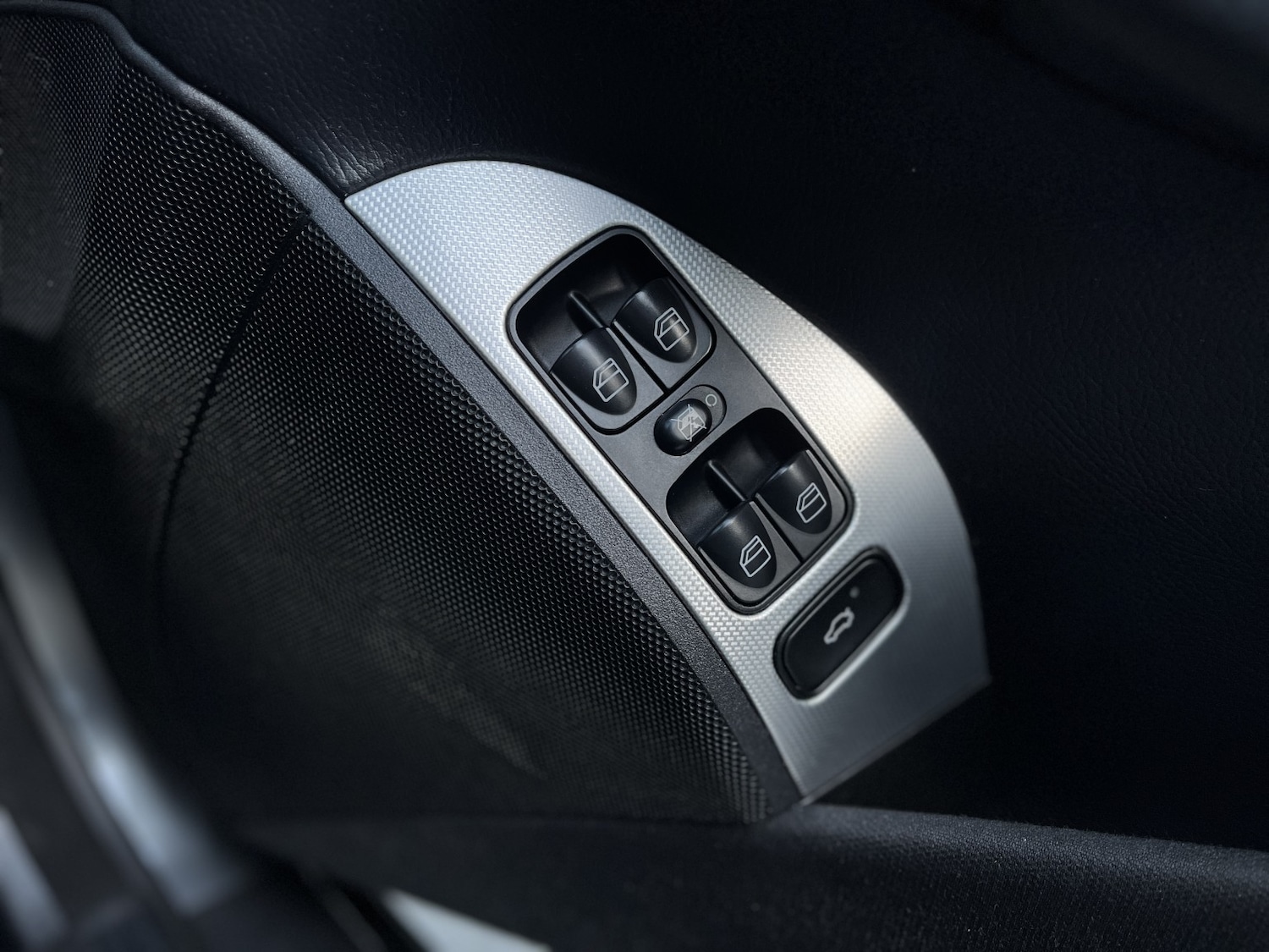 Used Mercedes-Benz CLK 2009 for sale - 75975643: Photo 23