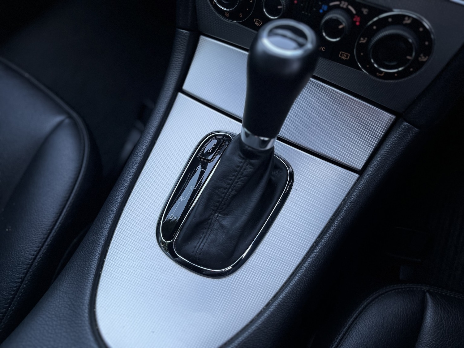 Used Mercedes-Benz CLK 2009 for sale - 75975643: Photo 24