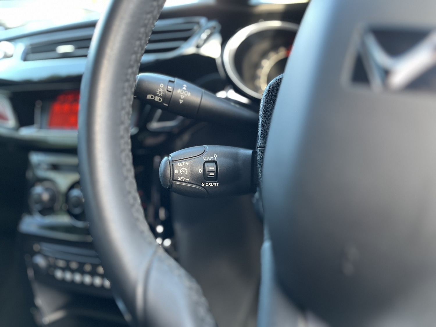 Used Citroen DS3 2013 for sale - 76579963: Photo 18