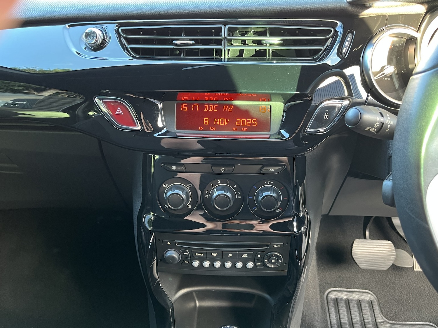 Used Citroen DS3 2013 for sale - 76579963: Photo 19