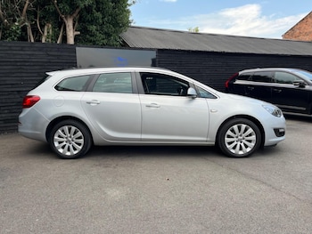 Used Vauxhall Astra 2014 for sale - 75898792: Photo