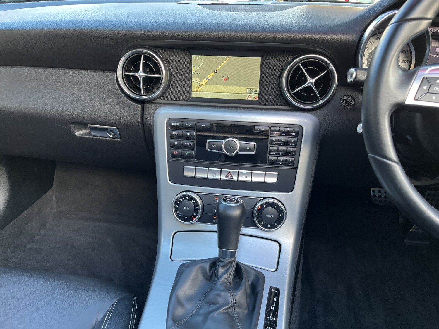 Used Mercedes-Benz SLK 2014 for sale - 76693050: Photo 23