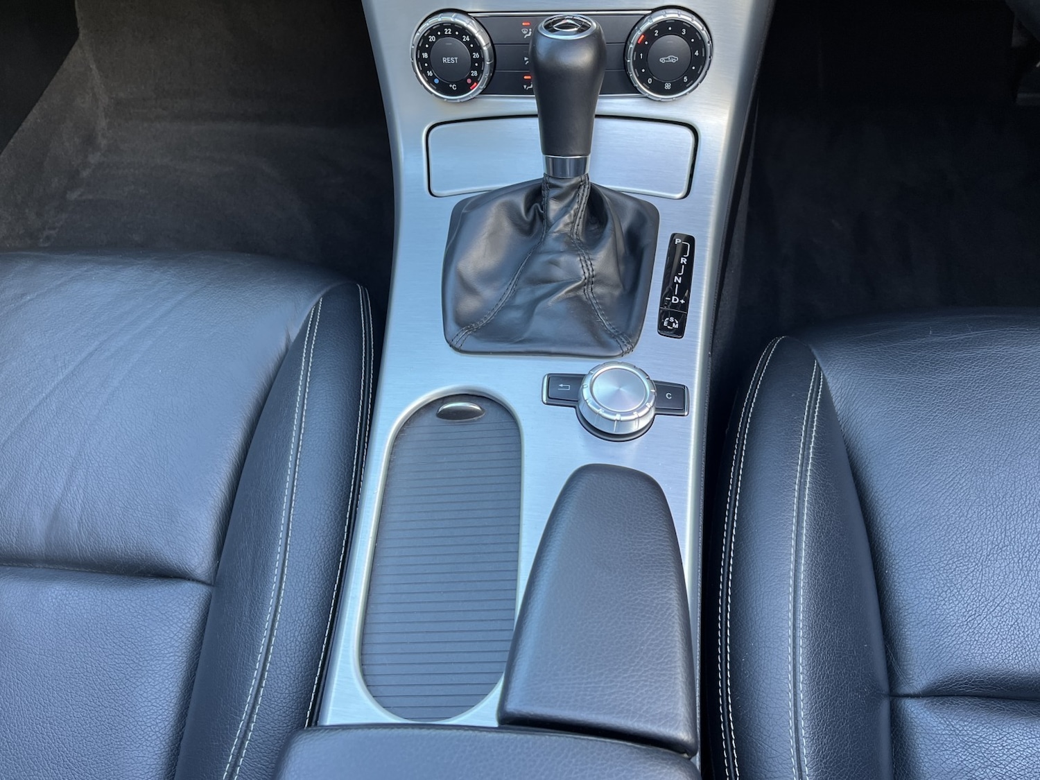 Used Mercedes-Benz SLK 2014 for sale - 76693050: Photo 24