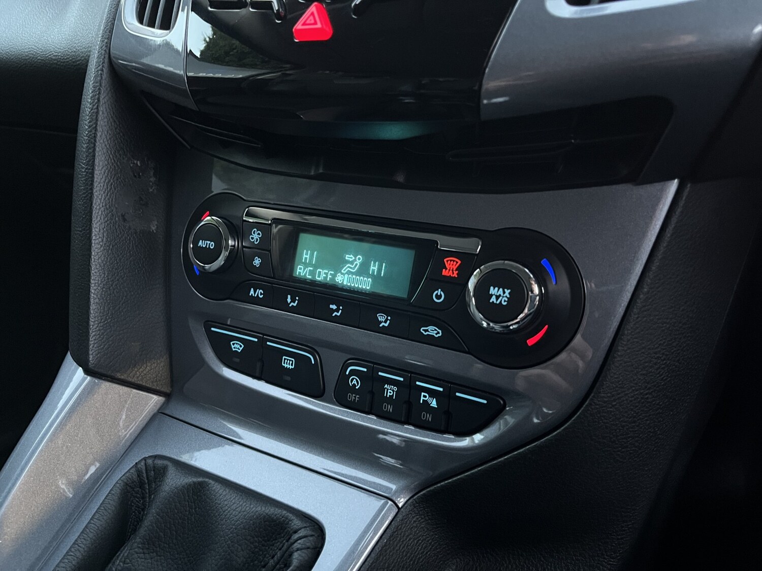 Used Ford Focus 2014 for sale - 76693049: Photo 23