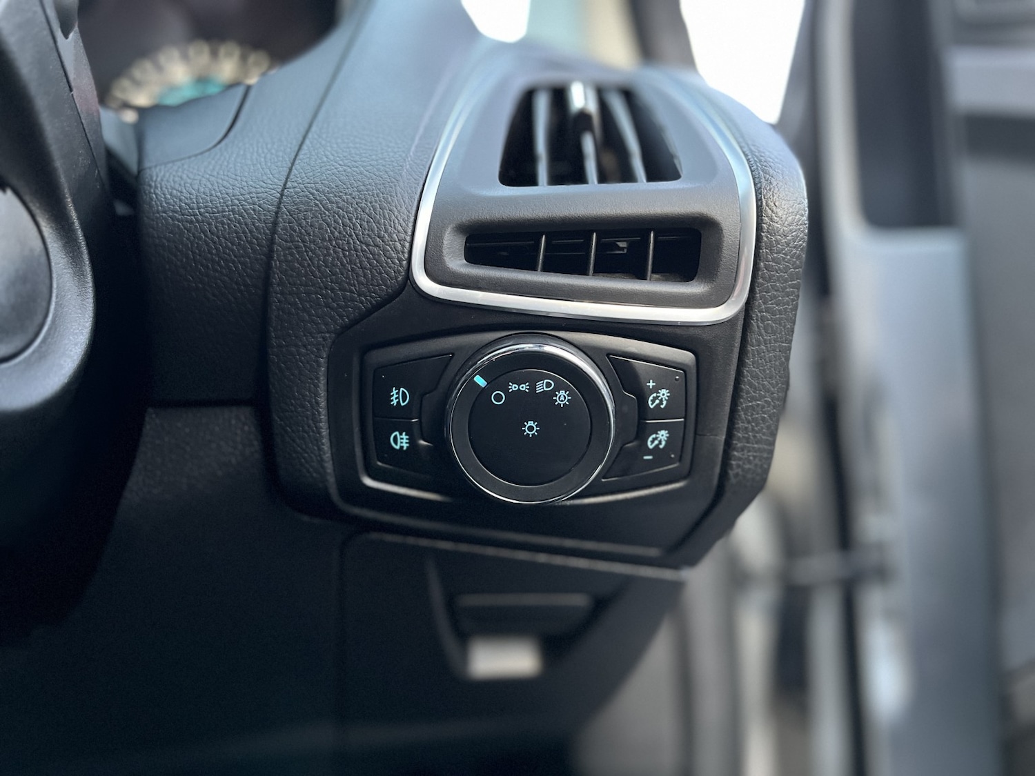 Used Ford Focus 2014 for sale - 76693049: Photo 32