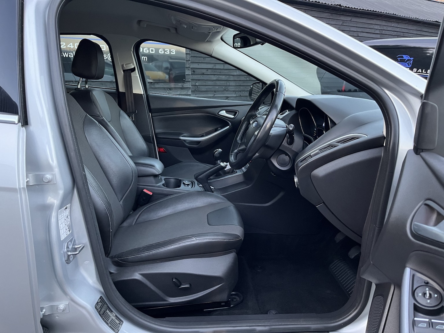 Used Ford Focus 2014 for sale - 76693049: Photo 9