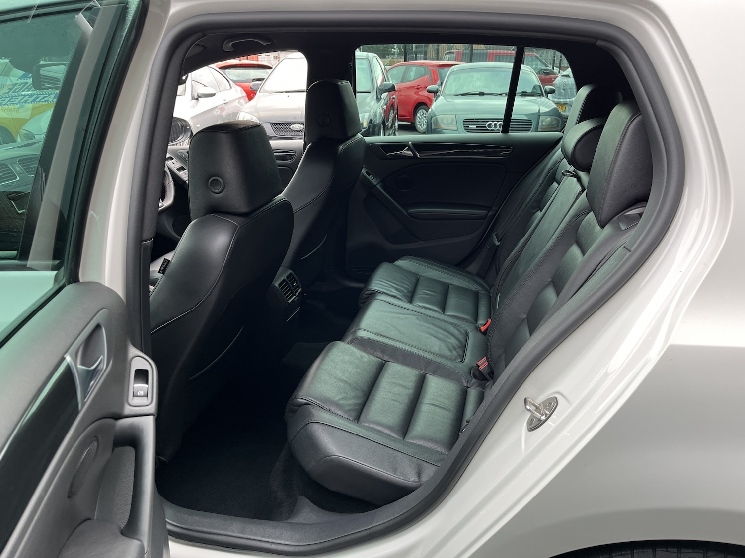 Used Volkswagen Golf 2013 for sale - 77237012: Photo 12