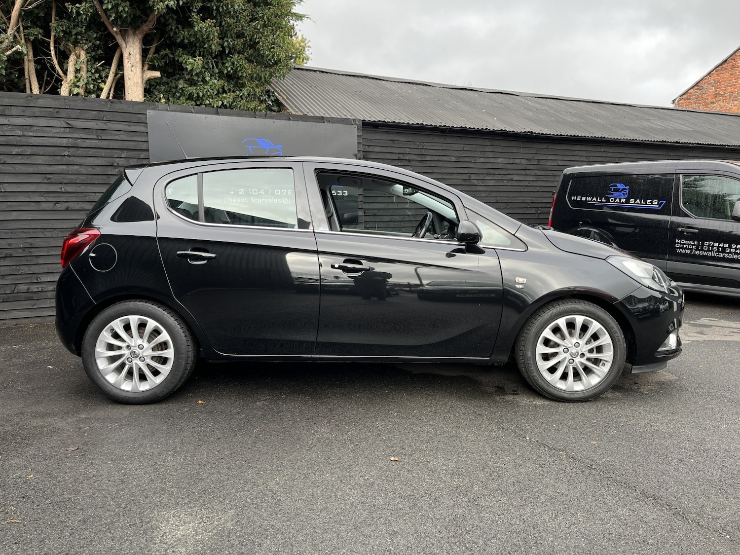 Used Vauxhall Corsa 2017 for sale - 76579936: Photo 2
