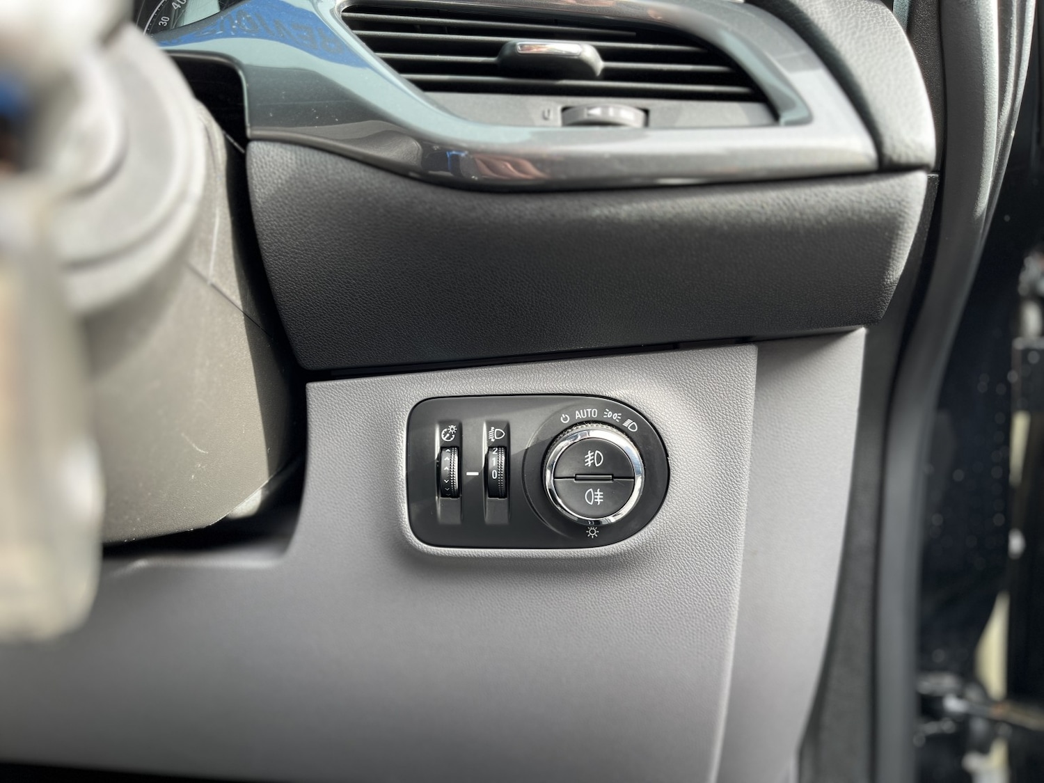 Used Vauxhall Corsa 2017 for sale - 76579936: Photo 25