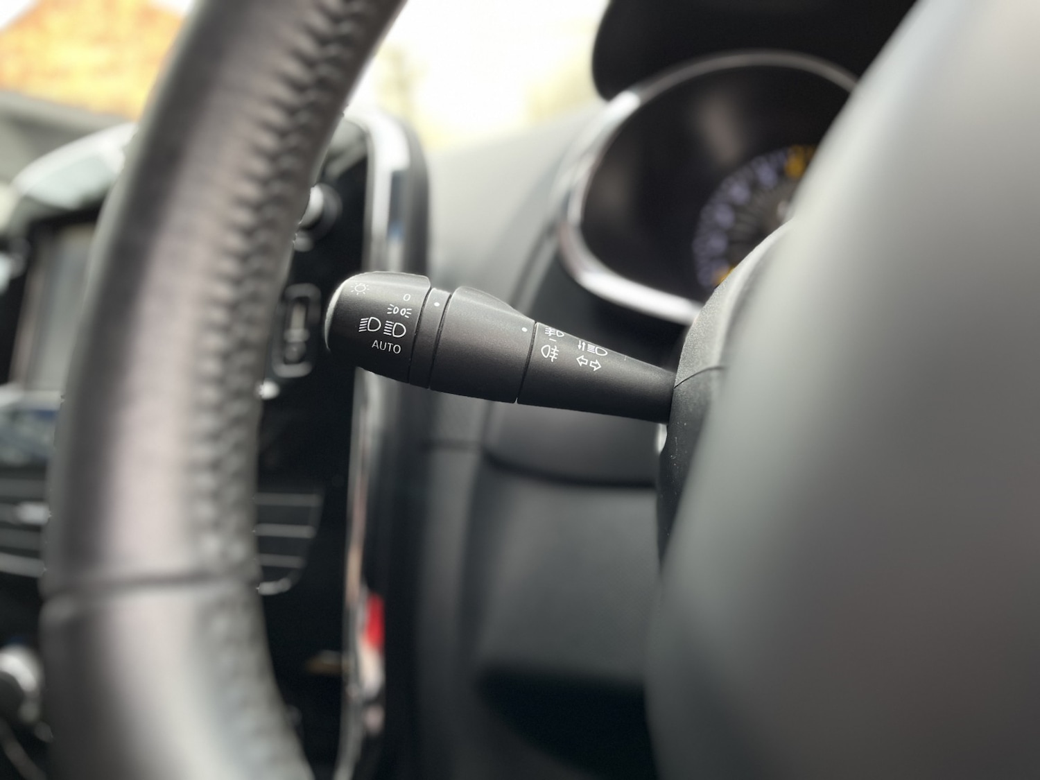 Used Renault Clio 2014 for sale - 76268512: Photo 23