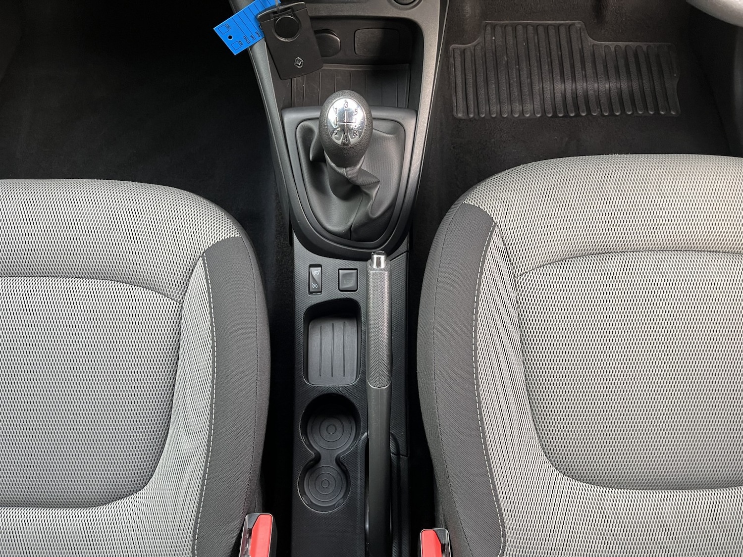 Used Renault Captur 2015 for sale - 77237147: Photo 18