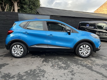 Used Renault Captur 2015 for sale - 77237147: Photo
