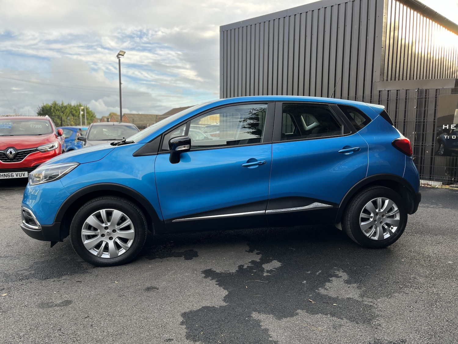 Used Renault Captur 2015 for sale - 77237147: Photo 6