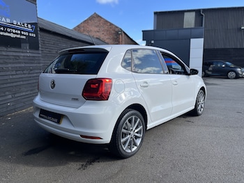 Used Volkswagen Polo 2014 for sale - 77694225: Photo
