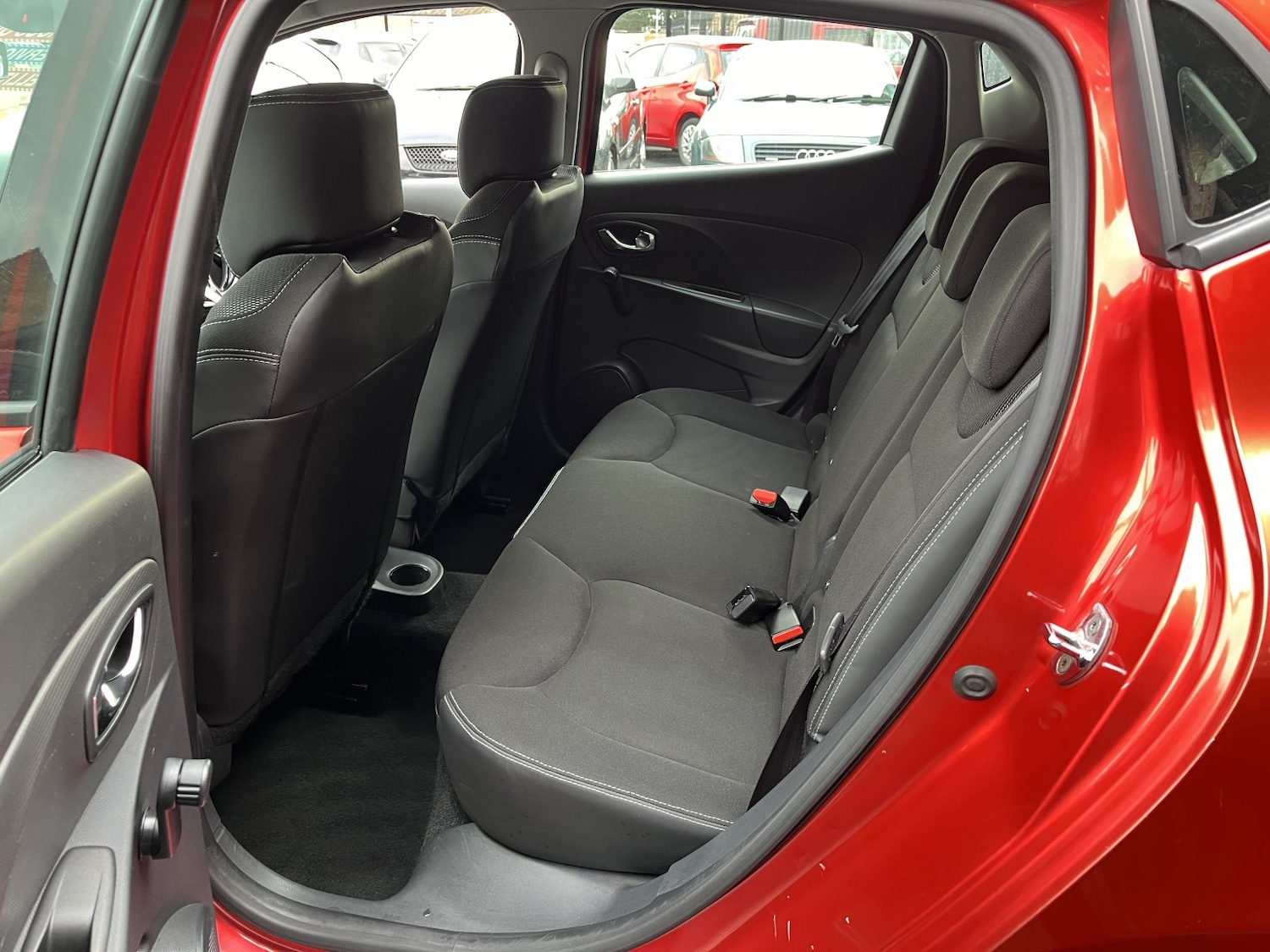 Used Renault Clio 2013 for sale - 77237135: Photo 12