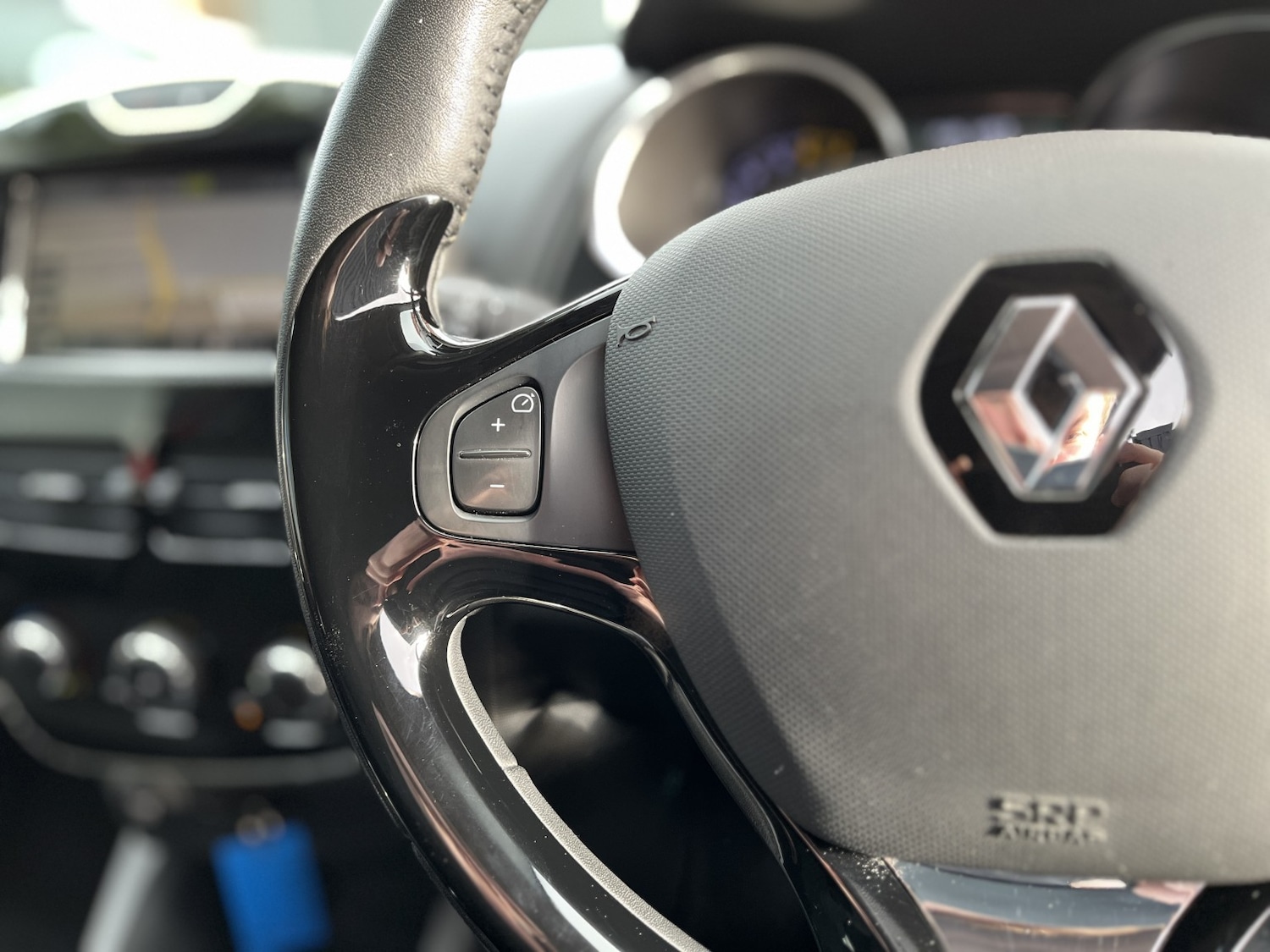 Used Renault Clio 2013 for sale - 77237135: Photo 23