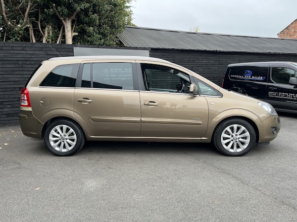 Used Vauxhall Zafira 2014 for sale - 76268504: Photo 2