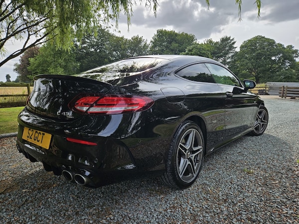 Used Mercedes-Benz C-Class 2018 for sale - 75502157: Photo 2