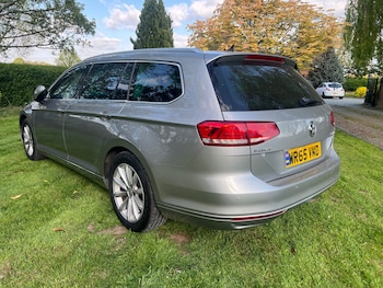 Used Volkswagen Passat 2015 for sale - 78422343: Photo