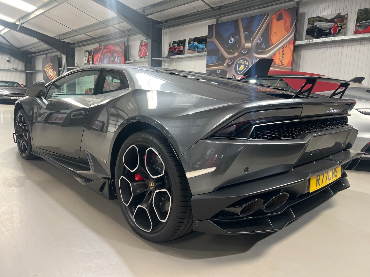 Used Lamborghini Huracan 2018 for sale - 78026060: Photo 4