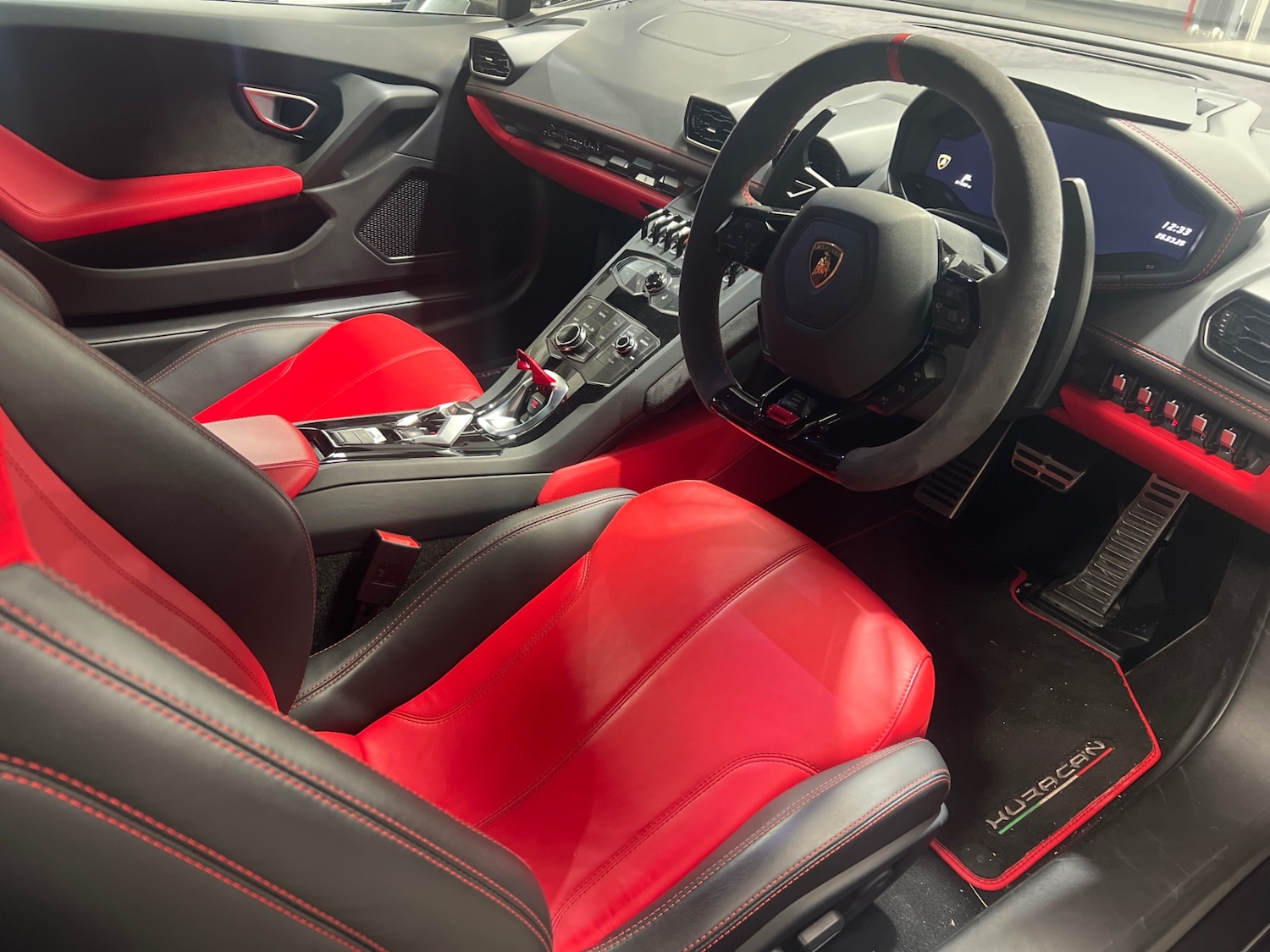 Used Lamborghini Huracan 2018 for sale - 78026060: Photo 5