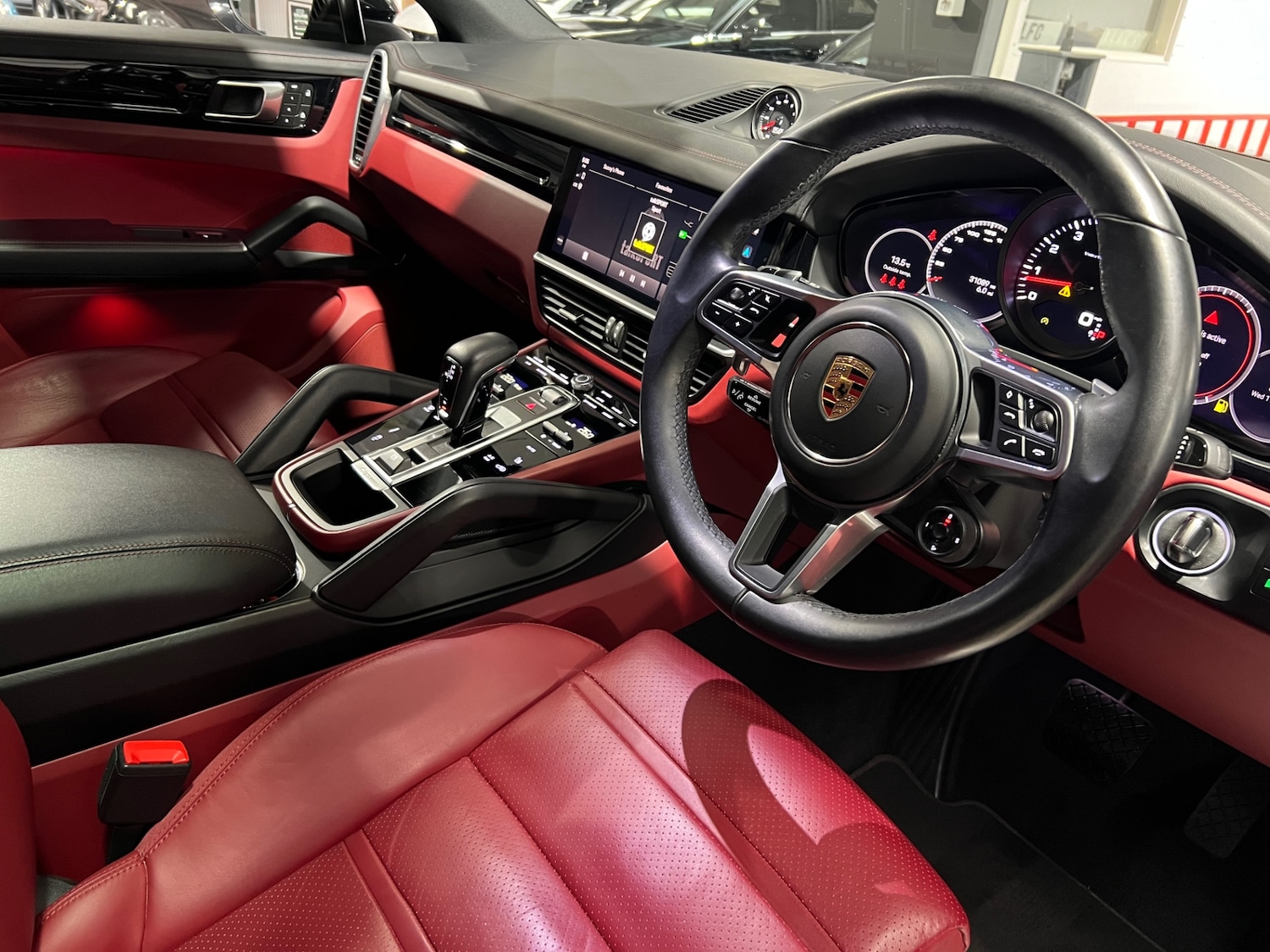 Used Porsche Cayenne 2023 for sale - 77941458: Photo 8