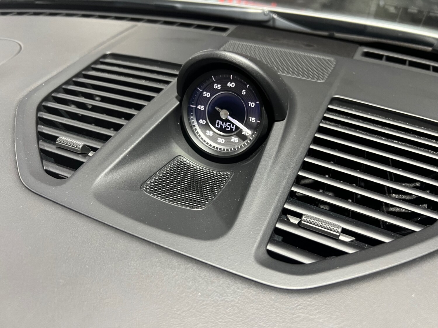 Used Porsche 911 2024 for sale - 77522846: Photo 17