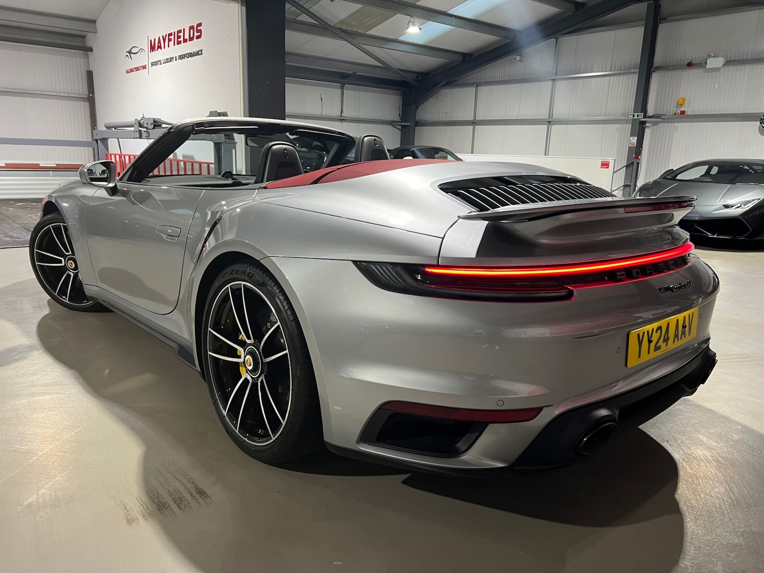 Used Porsche 911 2024 for sale - 77522846: Photo 2