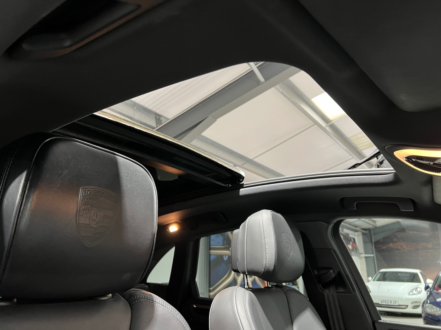 Used Porsche Macan 2020 for sale - 77085462: Photo 13