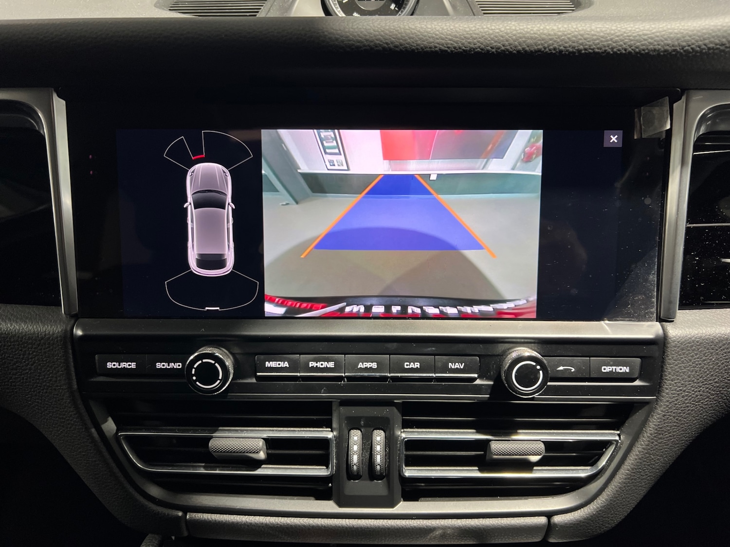 Used Porsche Macan 2020 for sale - 77085462: Photo 21