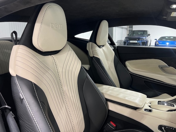 Used Aston Martin DB11 2017 for sale - 73745447: Photo 10