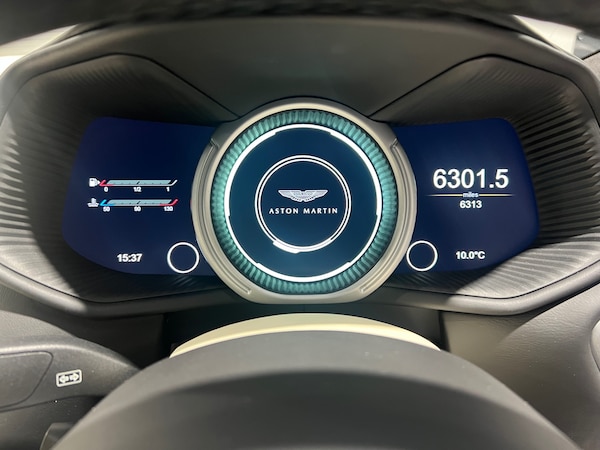 Used Aston Martin DB11 2017 for sale - 73745447: Photo 13