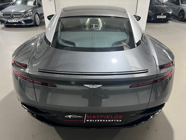Used Aston Martin DB11 2017 for sale - 73745447: Photo 8