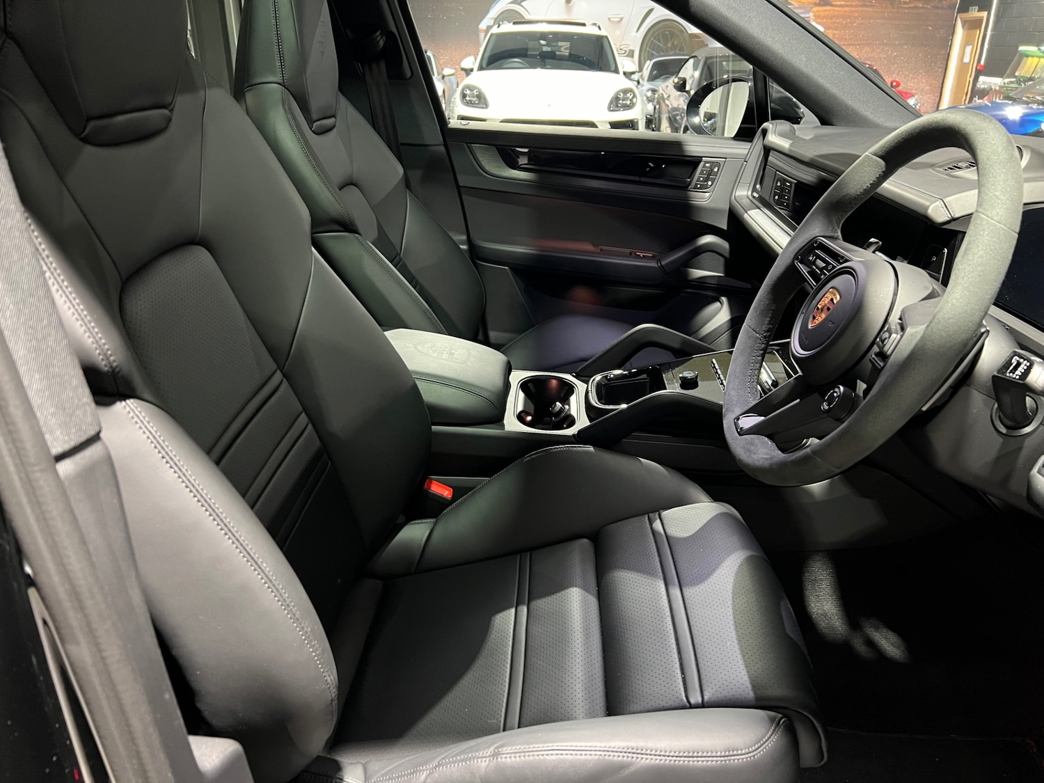 Used Porsche Cayenne 2025 for sale - 77427736: Photo 7