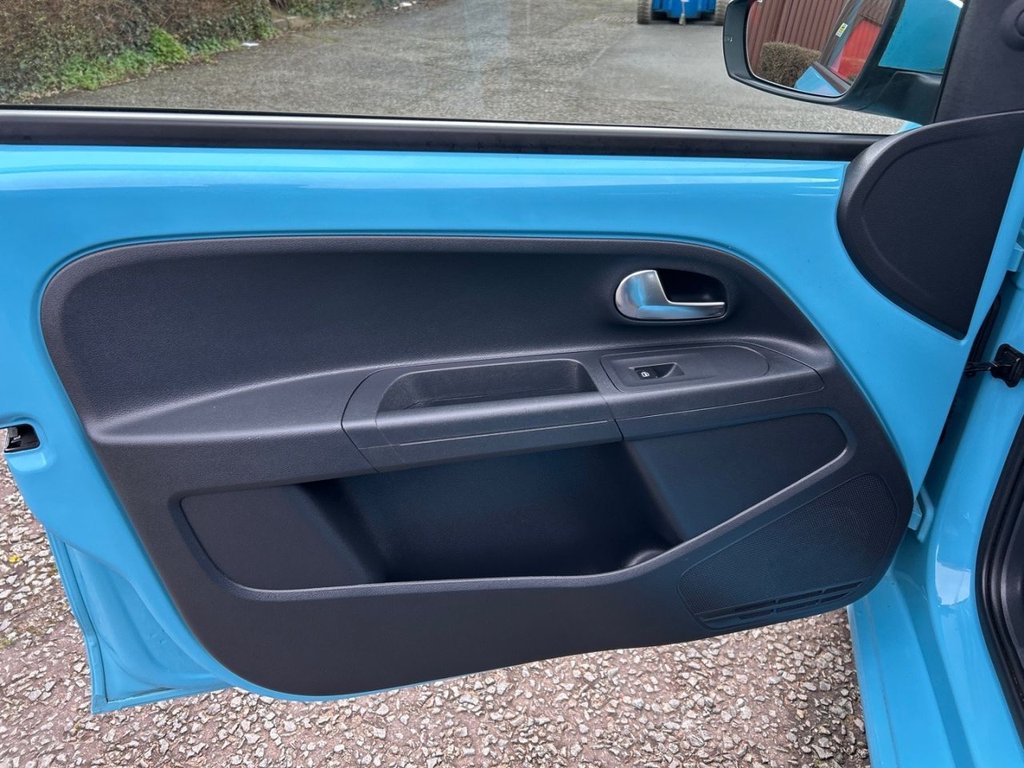 Used Volkswagen up! 2016 for sale - 77594679: Photo 25