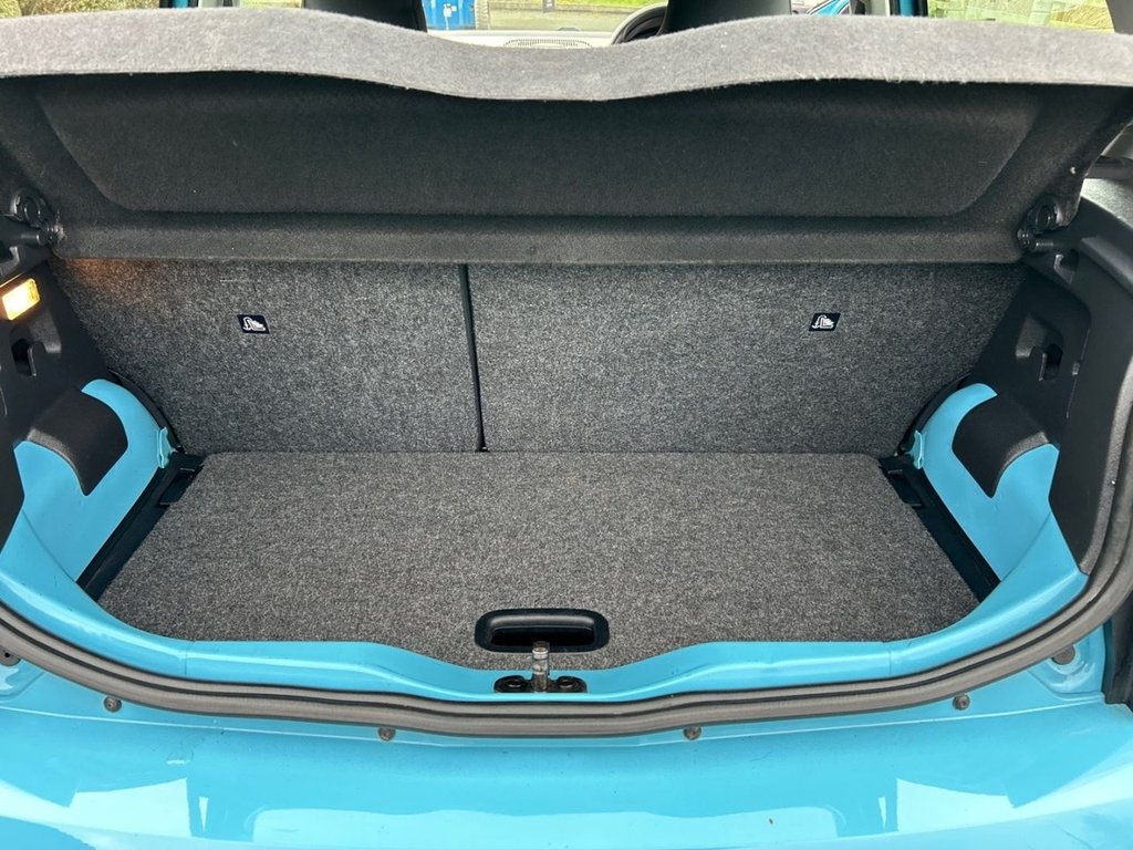 Used Volkswagen up! 2016 for sale - 77594679: Photo 27