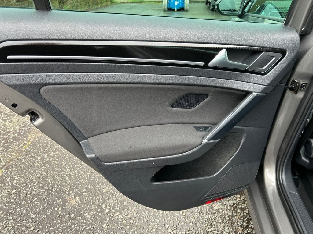 Used Volkswagen Golf 2014 for sale - 77897472: Photo 28